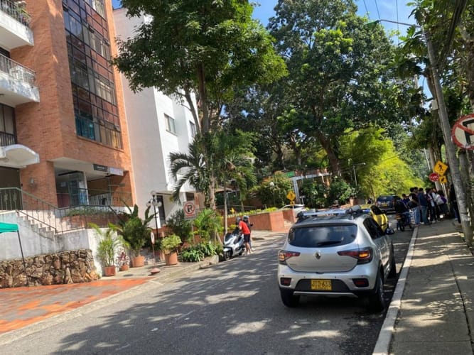 Casa de 5 alcobas en venta en Cabecera Del Llano, Bucaramanga, 597 m² · foto 3 de 12