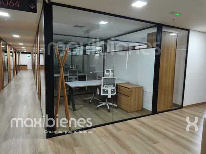 Oficina en arriendo en Los Colores, Medellín, 11 m² · foto 4 de 4