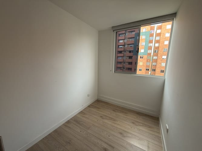 Apartamento de 3 alcobas en venta en Fac, Madrid, 57 m² · foto 8 de 16