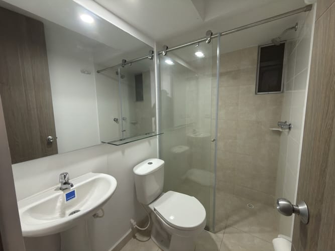 Apartamento de 3 alcobas en venta en Fac, Madrid, 57 m² · foto 15 de 16