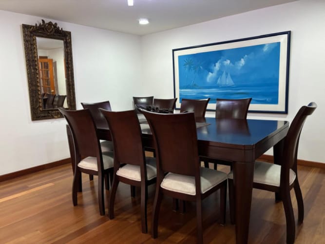 Apartamento de 4 alcobas en venta en Chicó Navarra, Bogotá, 325 m² · foto 5 de 24