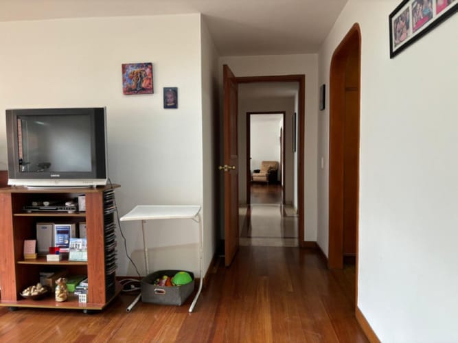 Apartamento de 4 alcobas en venta en Chicó Navarra, Bogotá, 325 m² · foto 11 de 24