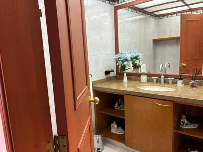 Apartamento de 4 alcobas en venta en Chicó Navarra, Bogotá, 325 m² · foto 20 de 24
