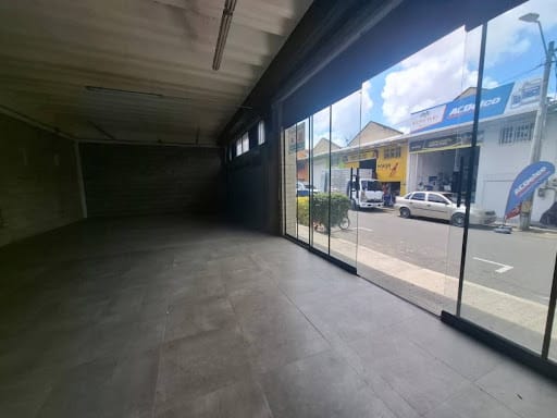 Local en arriendo en Centro, Rionegro, 76 m² · foto 3 de 5