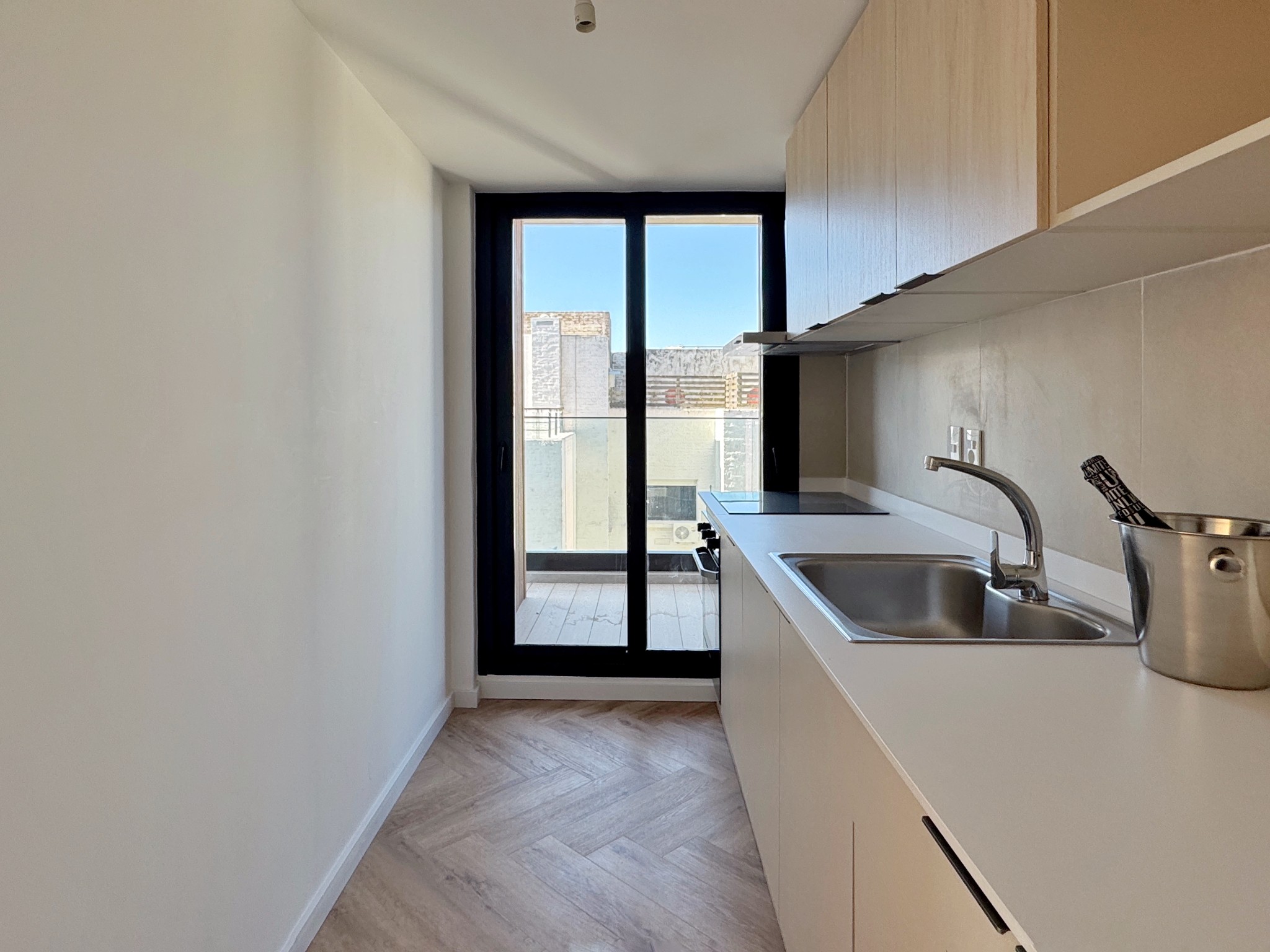 Apartamento De 2 Dormitorios En Alquiler - Unidad 402A - Costanera Village · Foto 2
