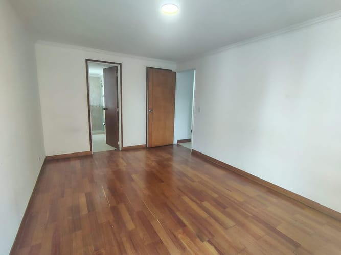 Apartamento de 3 alcobas en arriendo en El Poblado, Medellín, 157 m² · foto 11 de 19