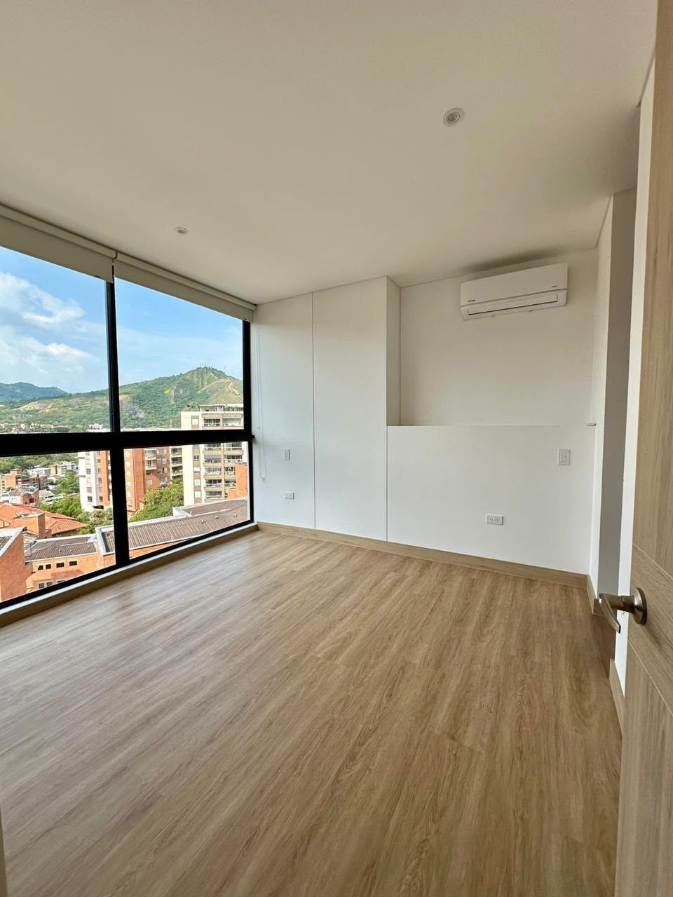 Apartamento en venta en Santa Teresita, Cali · foto 3 de 15