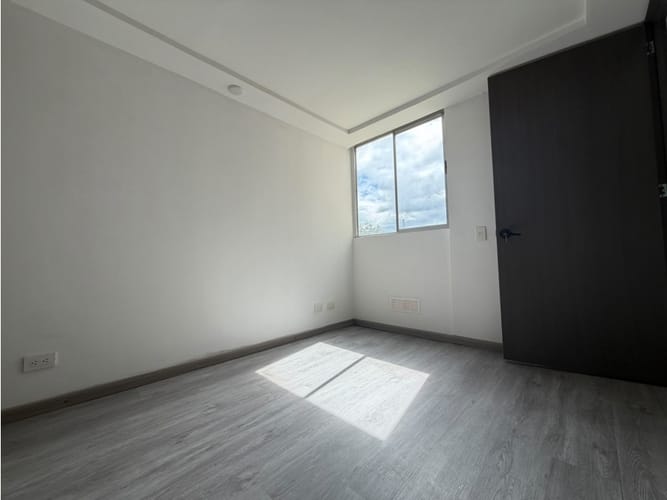 Apartamento de 3 alcobas en venta en Planadas, Mosquera, 45 m² · foto 11 de 15