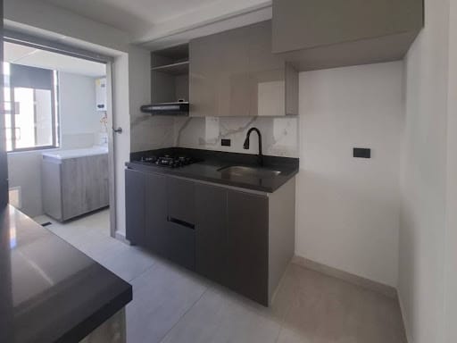 Apartamento de 2 alcobas en venta en Cuatro Esquinas, Rionegro, 49 m² · foto 2 de 9