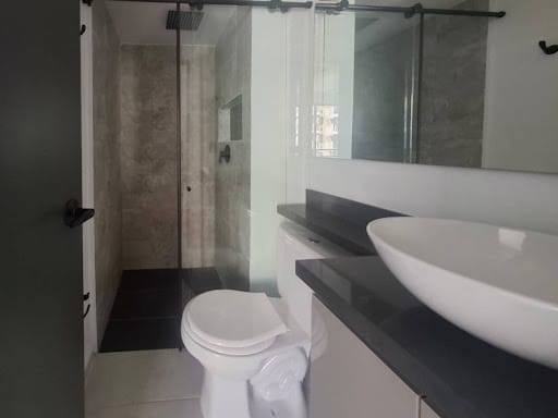 Apartamento de 2 alcobas en venta en Cuatro Esquinas, Rionegro, 49 m² · foto 7 de 9
