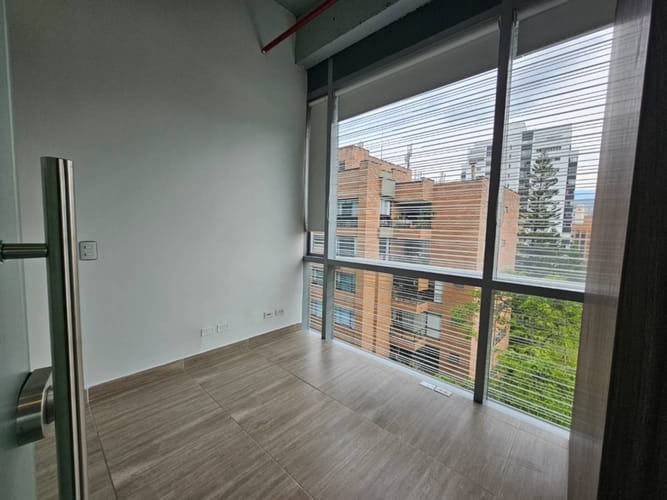 Oficina en arriendo en La Florida, Medellín, 70 m² · foto 9 de 10