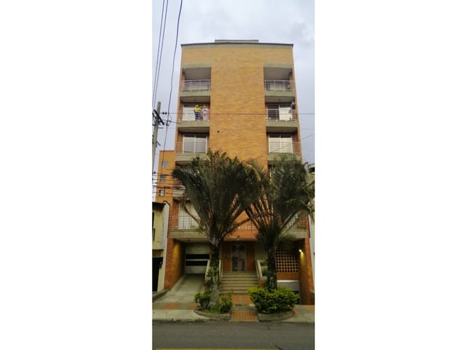 Apartamento de 5 alcobas en venta en Estadio, Medellín, 160 m² · foto 2 de 24