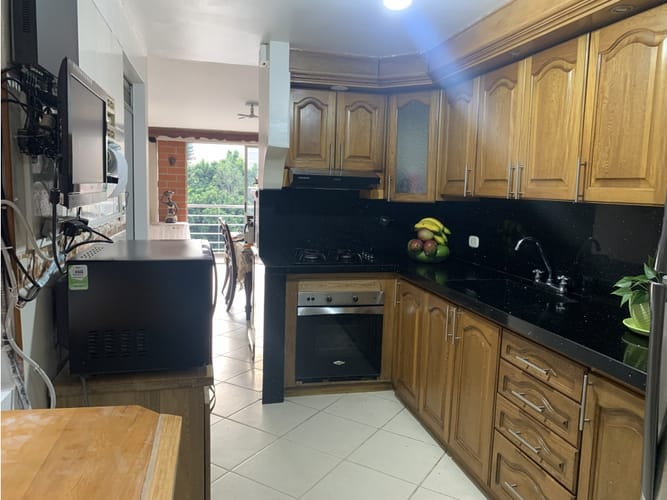 Apartamento de 5 alcobas en venta en Estadio, Medellín, 160 m² · foto 11 de 24