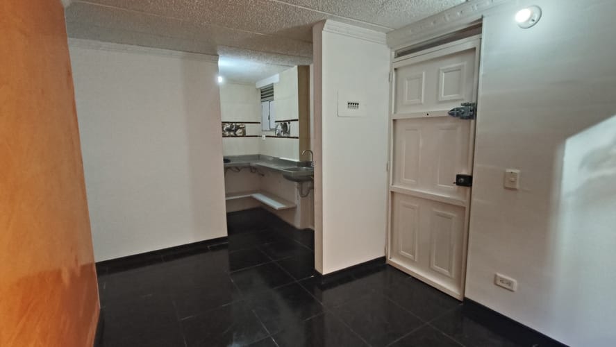 Apartamento de 2 alcobas en venta en Bosatama, Soacha, 34 m² · foto 3 de 11