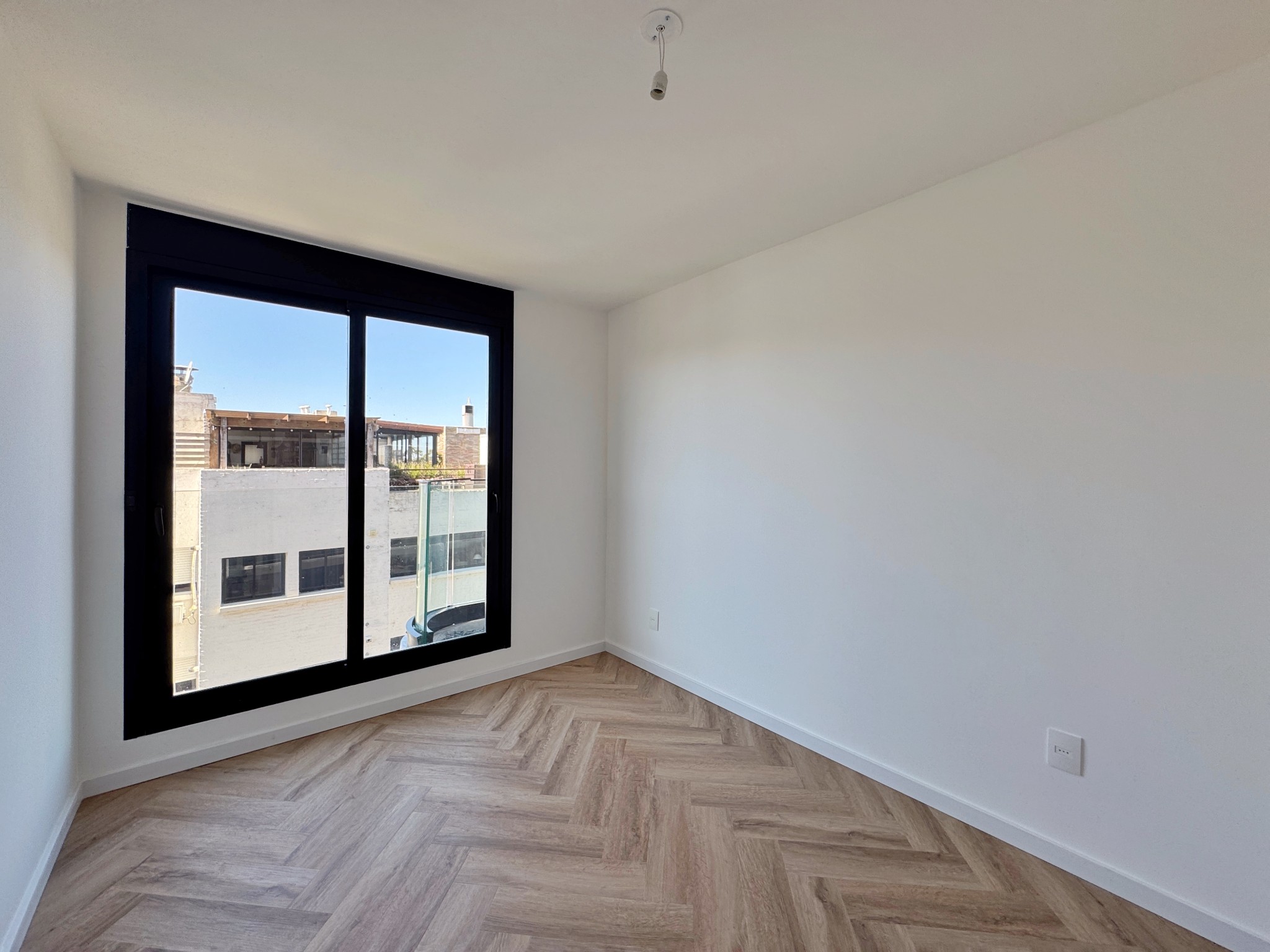 Apartamento De 1 Dormitorio En Alquiler - Unidad 403A - Costanera Village · Foto 4