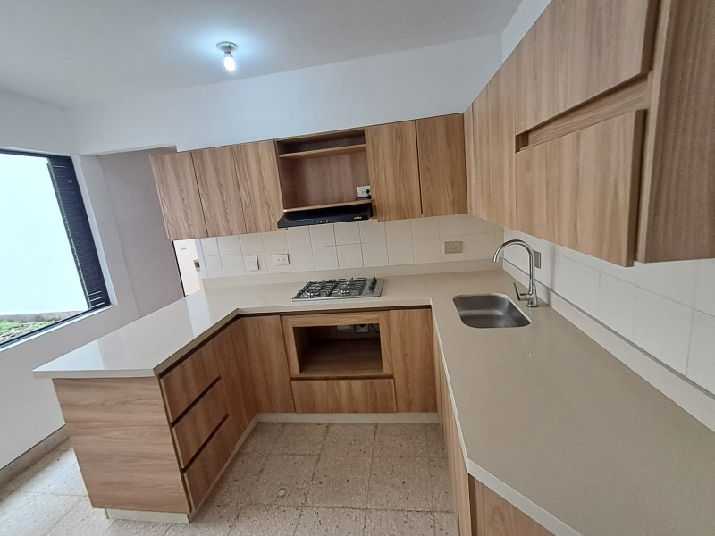 Casa en arriendo en El Poblado, Medellín · foto 2 de 24