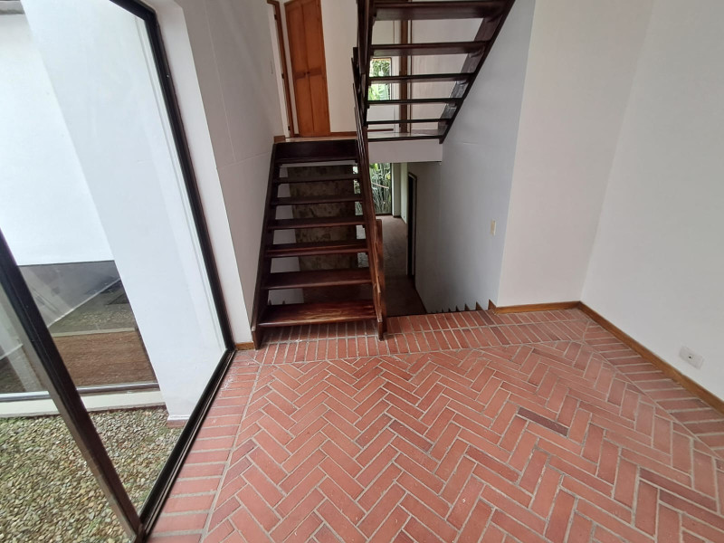 Casa en arriendo en El Poblado, Medellín · foto 11 de 24