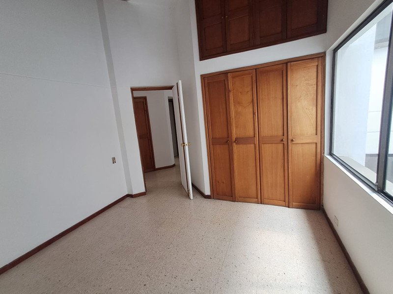 Casa en arriendo en El Poblado, Medellín · foto 16 de 24