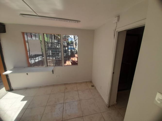Local en arriendo en Lopez De Mesa, Medellín, 18 m² · foto 5 de 24