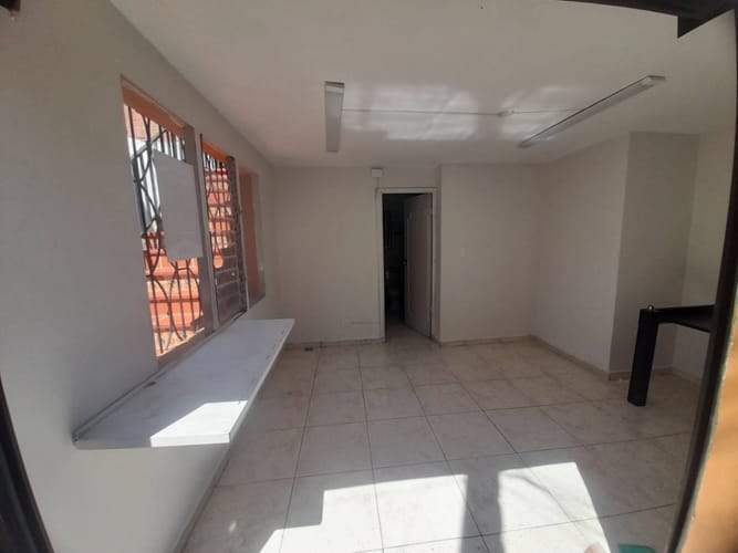 Local en arriendo en Lopez De Mesa, Medellín, 18 m² · foto 7 de 24