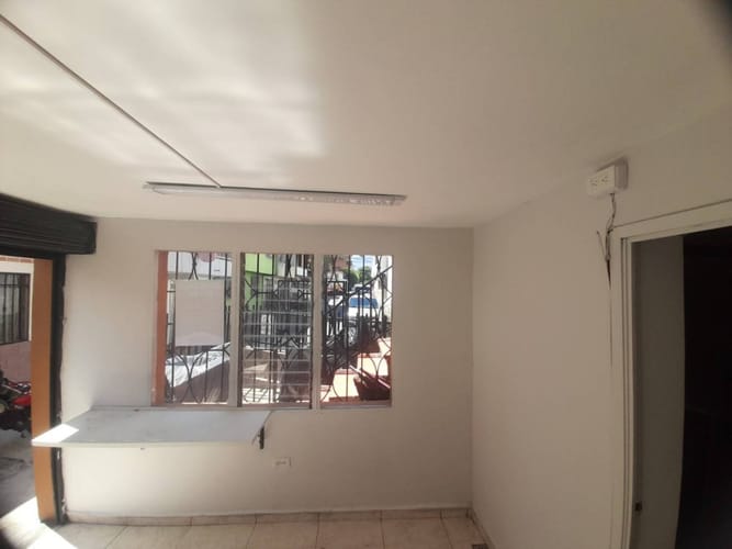 Local en arriendo en Lopez De Mesa, Medellín, 18 m² · foto 10 de 24