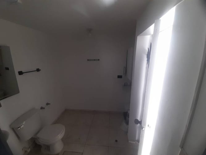 Local en arriendo en Lopez De Mesa, Medellín, 18 m² · foto 11 de 24