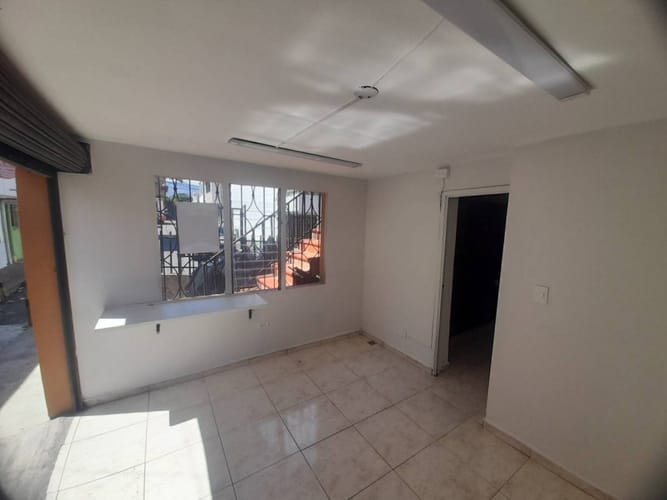 Local en arriendo en Lopez De Mesa, Medellín, 18 m² · foto 22 de 24