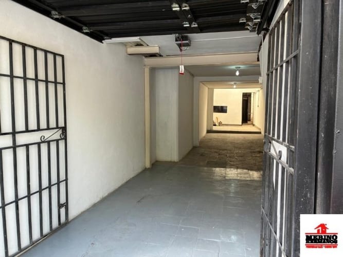 Local en arriendo en Loma Del Indio, Medellín, 70 m² · foto 2 de 16
