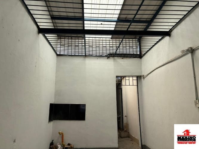 Local en arriendo en Loma Del Indio, Medellín, 70 m² · foto 9 de 16