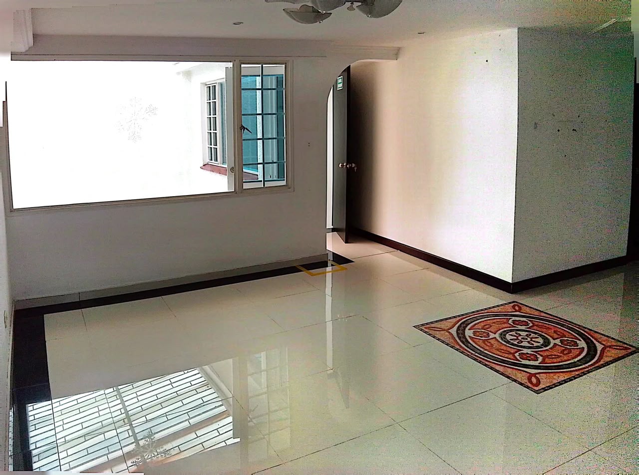 Casa en venta en Niza, Bogotá · foto 7 de 24