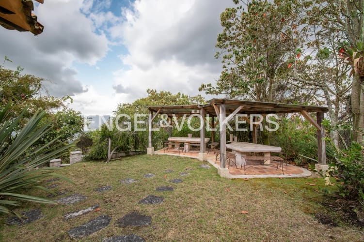 Casa de 5 alcobas en venta en Fusca, Chía, 680 m² · foto 17 de 18
