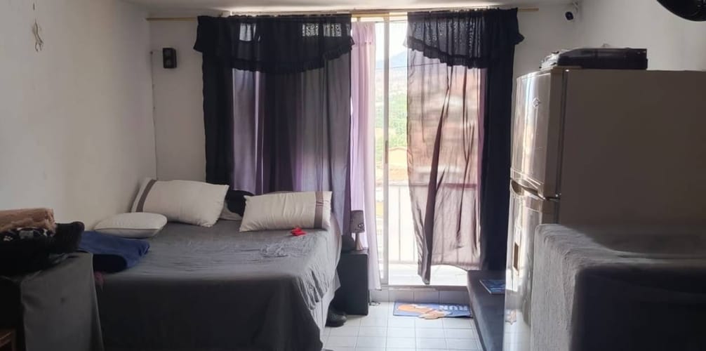 Apartaestudio en venta en Guayaquil, Medellín, 33 m² · foto 2 de 7