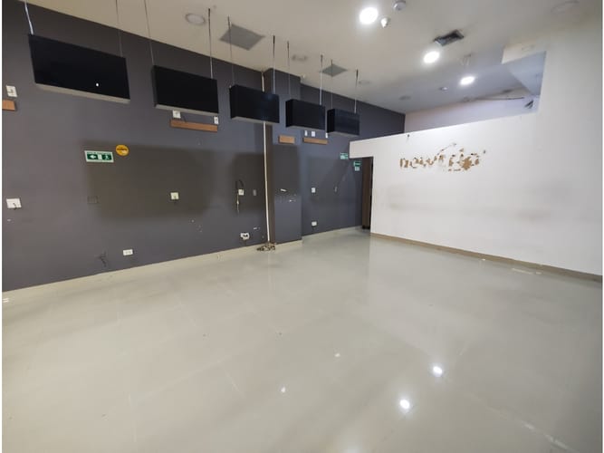Local en venta en Perpetuo Socorro, Medellín, 54 m² · foto 5 de 9