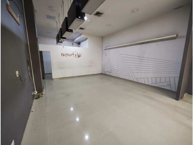 Local en venta en Perpetuo Socorro, Medellín, 54 m² · foto 6 de 9