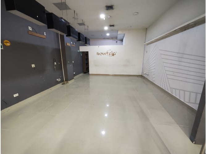 Local en venta en Perpetuo Socorro, Medellín, 54 m² · foto 7 de 9
