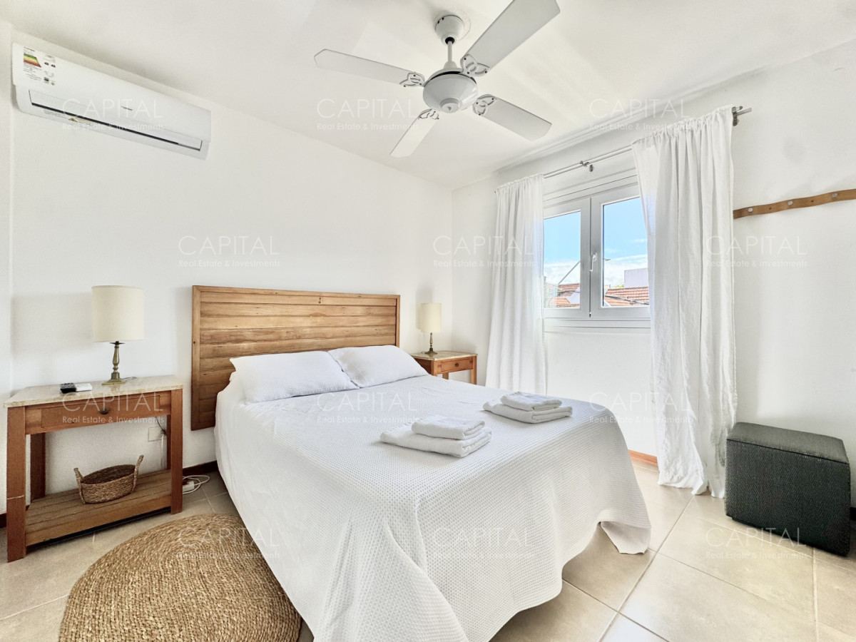 Apartamento de tres dormitorios metros de la Playa Desembocadura del Arroyo, La Barra en Alquiler · Foto 9