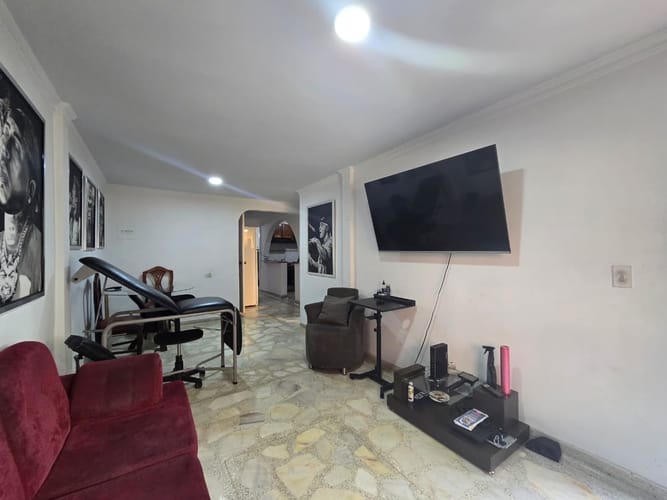 Casa de 3 alcobas en venta en Belén, Medellín, 75 m² · foto 3 de 15