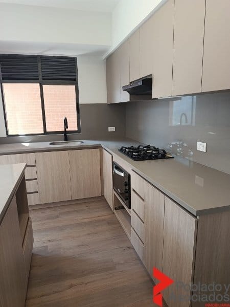 Apartamento en venta en El Poblado, Medellín · foto 5 de 23