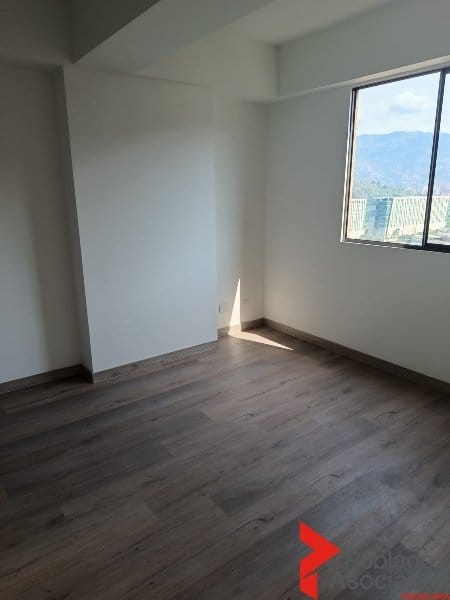 Apartamento en venta en El Poblado, Medellín · foto 9 de 23