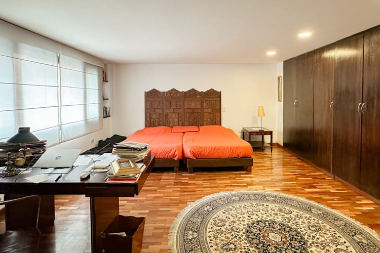 Apartamento de 3 alcobas en venta en Quinta Camacho, Bogotá, 258 m² · foto 11 de 22