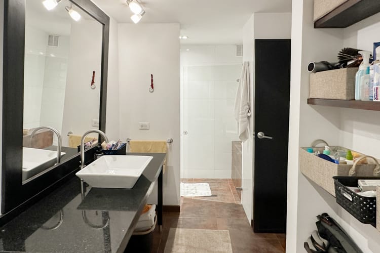 Apartamento de 3 alcobas en venta en Quinta Camacho, Bogotá, 258 m² · foto 15 de 22
