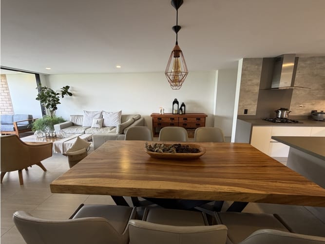 Apartamento de 3 alcobas en venta en La Pradera, Envigado, 182 m² · foto 5 de 24