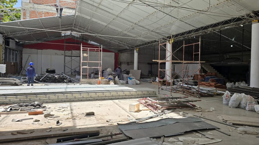 Bodega en arriendo en Perpetuo Socorro, Medellín, 1300 m² · foto 3 de 11