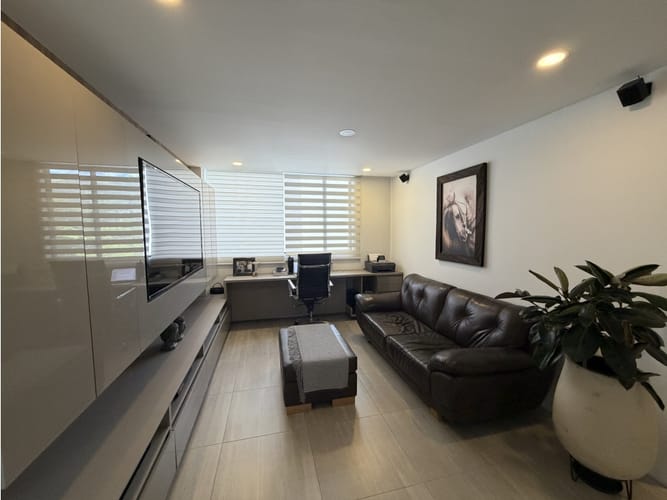 Apartamento de 3 alcobas en venta en La Pradera, Envigado, 182 m² · foto 8 de 24