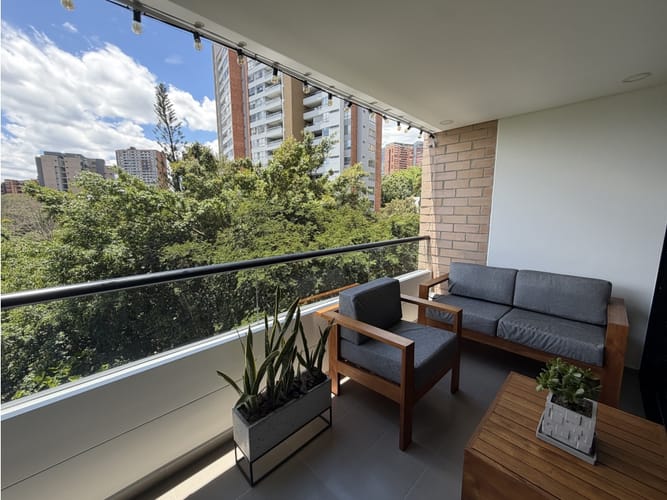 Apartamento de 3 alcobas en venta en La Pradera, Envigado, 182 m² · foto 12 de 24