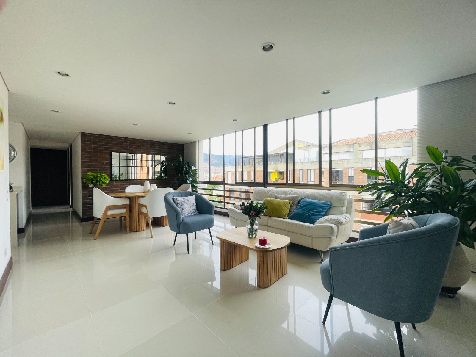 Apartamento en venta en Laureles, Medellín · foto 2 de 20