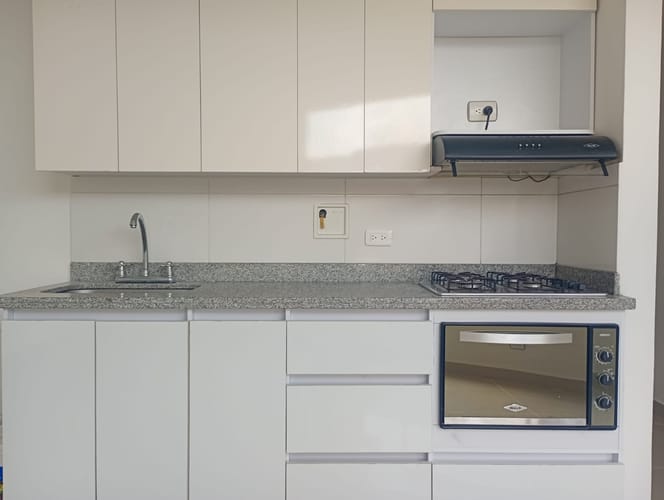 Apartamento de 3 alcobas en arriendo en La America, Medellín, 70 m² · foto 6 de 16