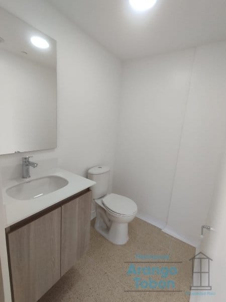 Oficina en arriendo en San Diego, Medellín, 40 m² · foto 3 de 4