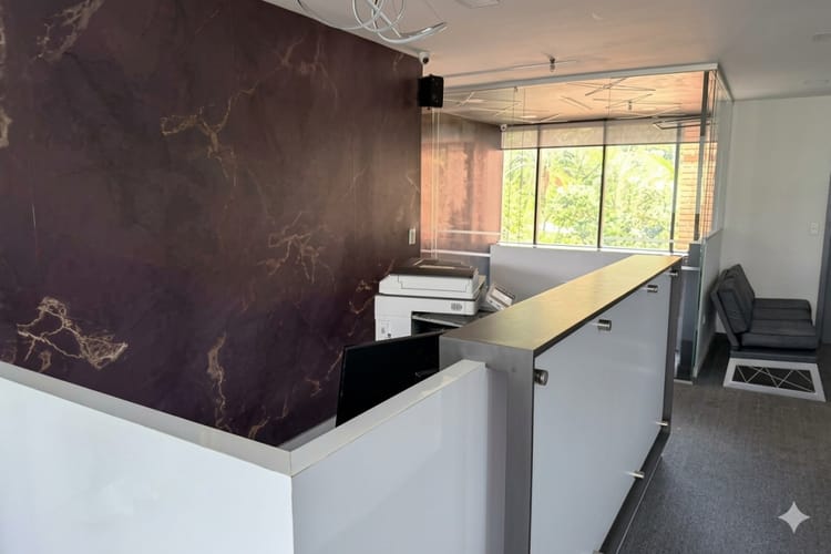 Oficina en venta en Castropol, Medellín, 223 m² · foto 16 de 16
