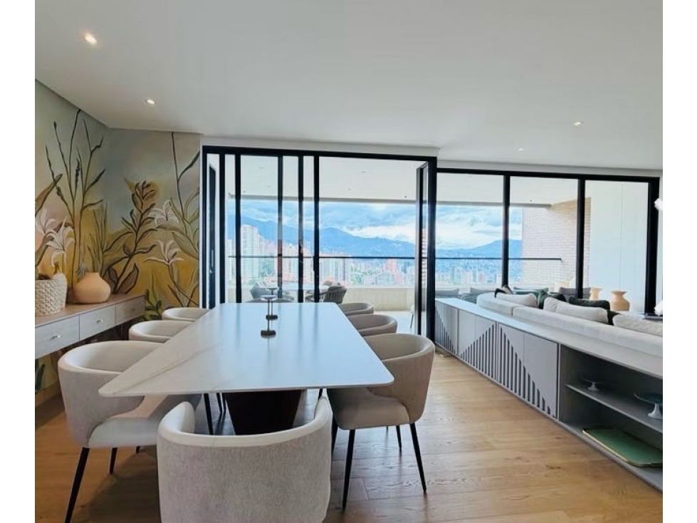 Apartamento en venta en El Poblado, Medellín · foto 3 de 24